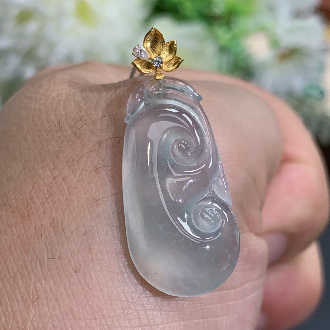 裸石28.2×13.8×4.5缅甸天然翡翠A货18k金高冰起光如意吊坠