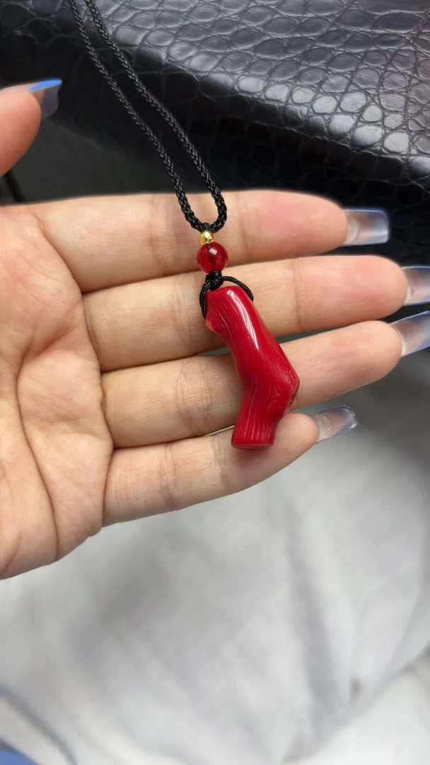 【私人定制】收藏级轻奢时尚设计吊坠B05