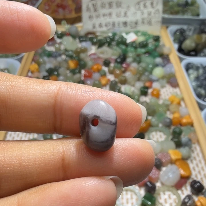 和田玉未镶嵌珠宝半成品