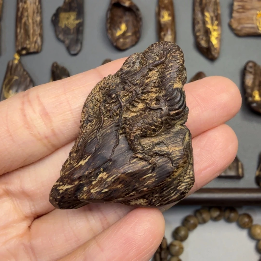 。***。沉香碎屑沉香正区达拉干