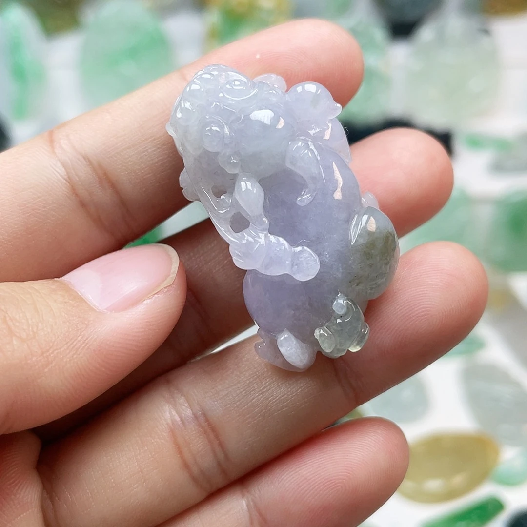 翡翠颈饰未镶嵌貔貅