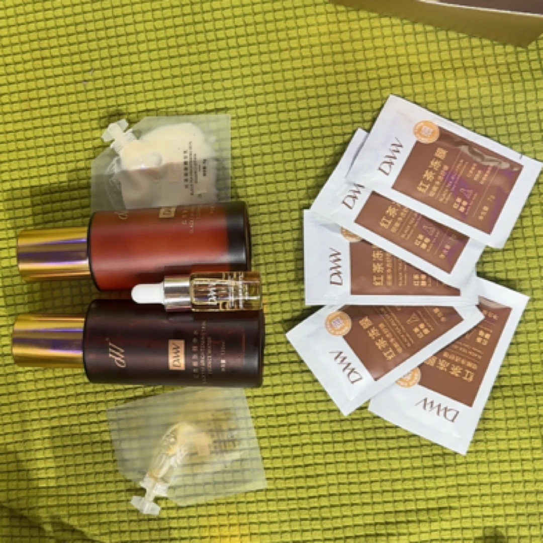 dw红茶靓肤精华水乳同款精华同款面膜5片