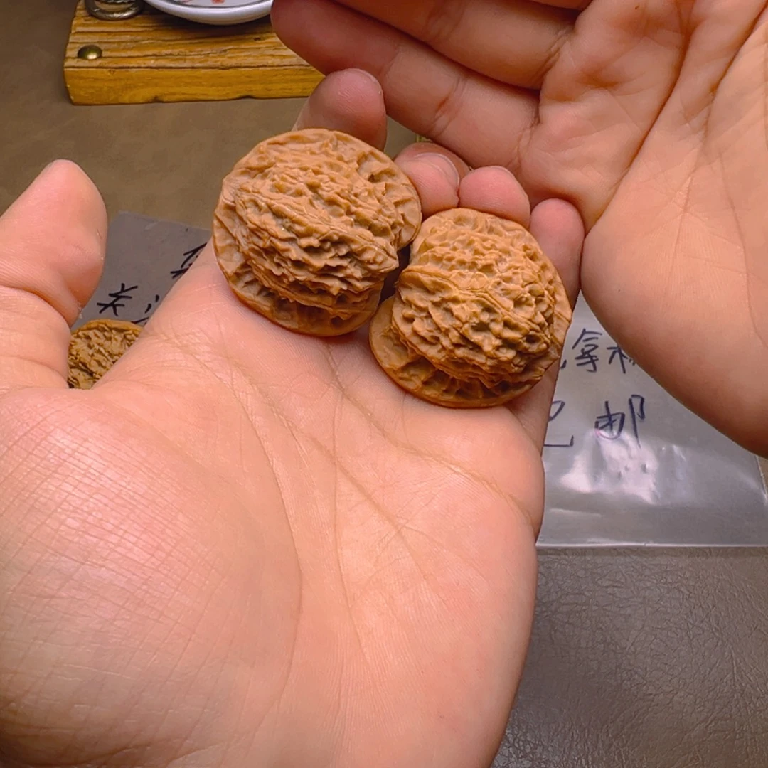 文玩核桃把件秦闷