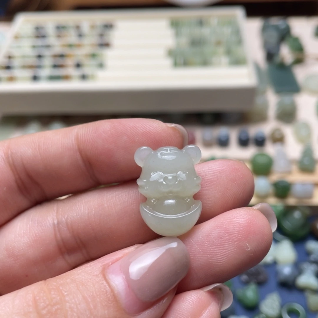 和田玉未镶嵌吊坠(不含链)