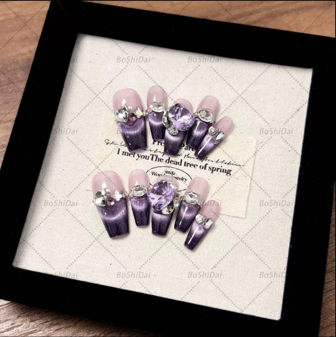 《冥王星》——黄小仙纯手工穿戴甲