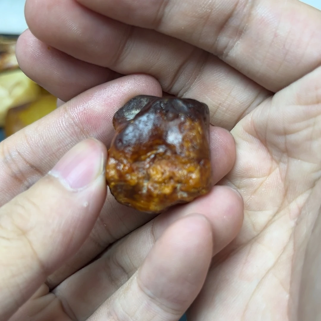 建***瓯定制琥珀蜜蜡原石不退不换