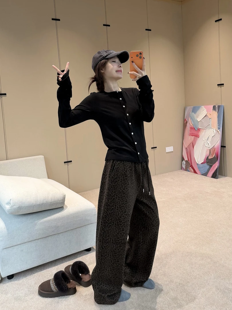 BETTER JOELAY-【半窗梳影】时尚百搭T恤长袖慵懒简约 KH3788