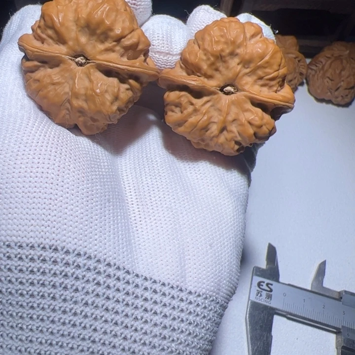 行***川吊坠文玩核桃蛤蟆头41+