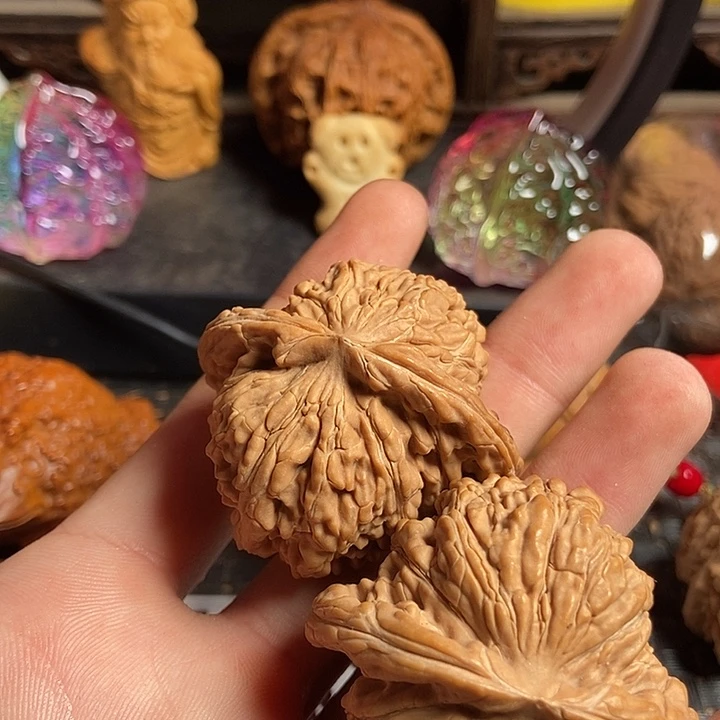 文玩核桃吊坠。*篓子