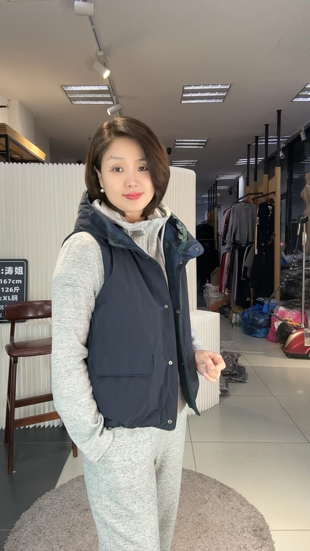 涛姐服饰 25年早春款 两面穿棉马夹 FM241890