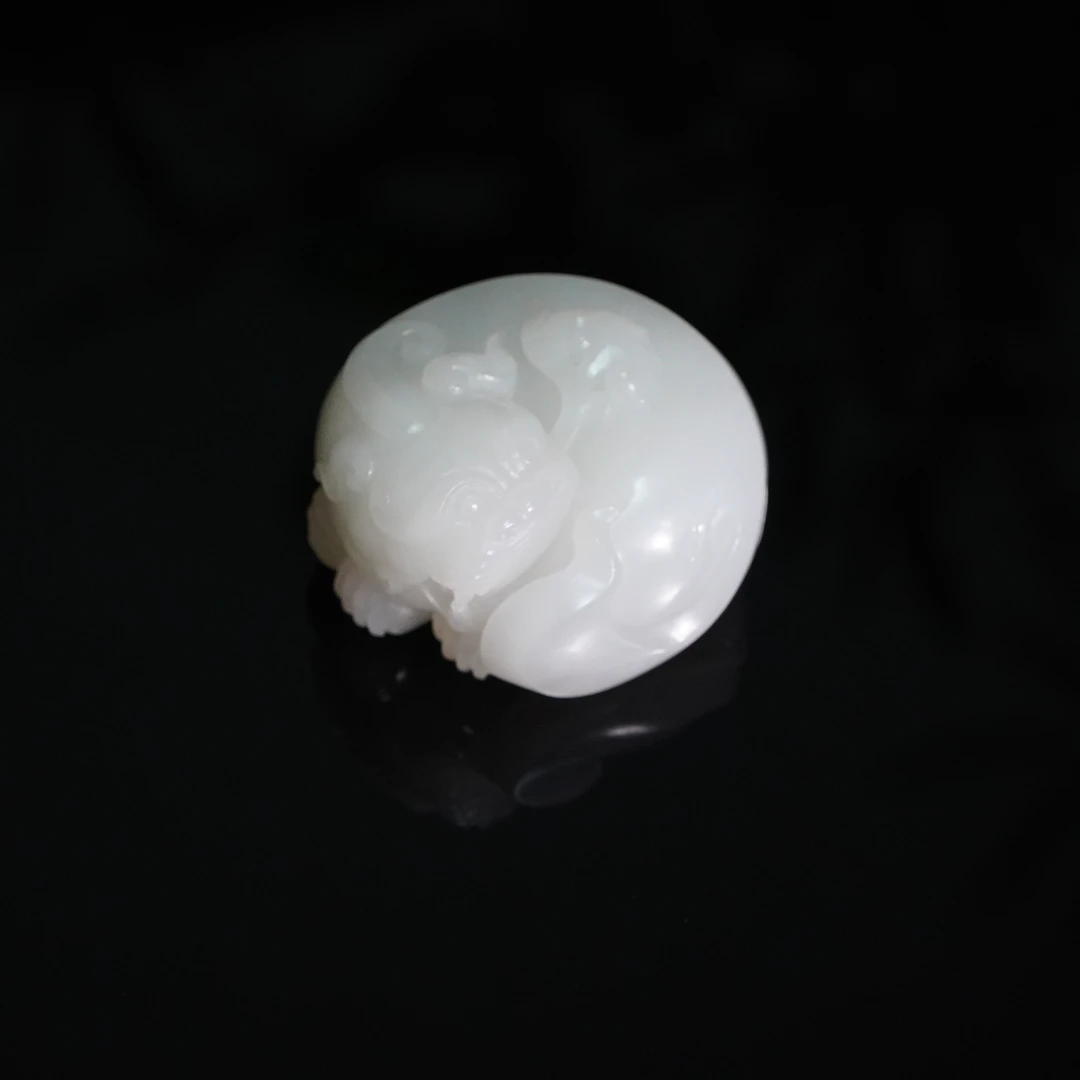 Lot56 和田玉摆件136.91g/十竹斋拍卖1610815