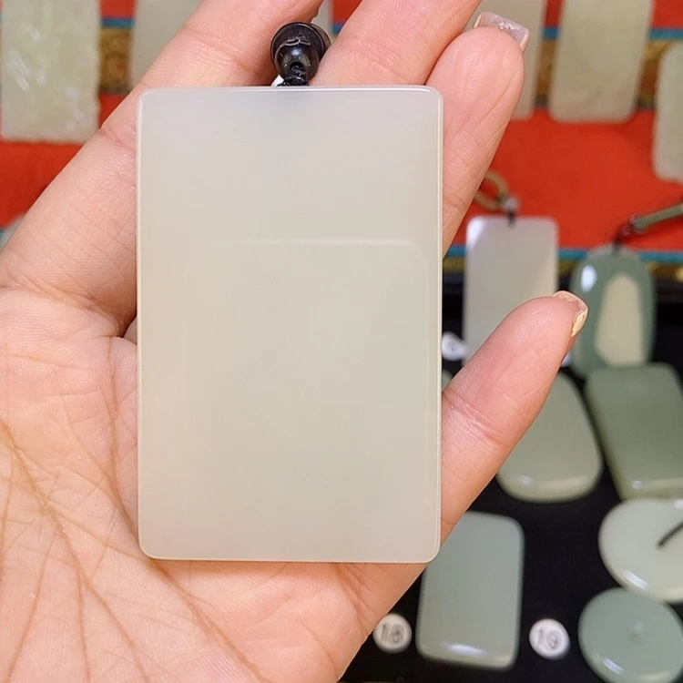 【闪购商品】颈饰未镶嵌和田玉