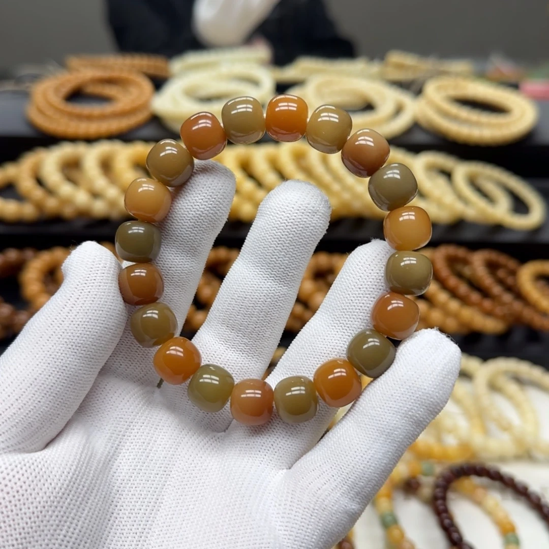 手串菩提根/象牙果11×12 5年 鬼工