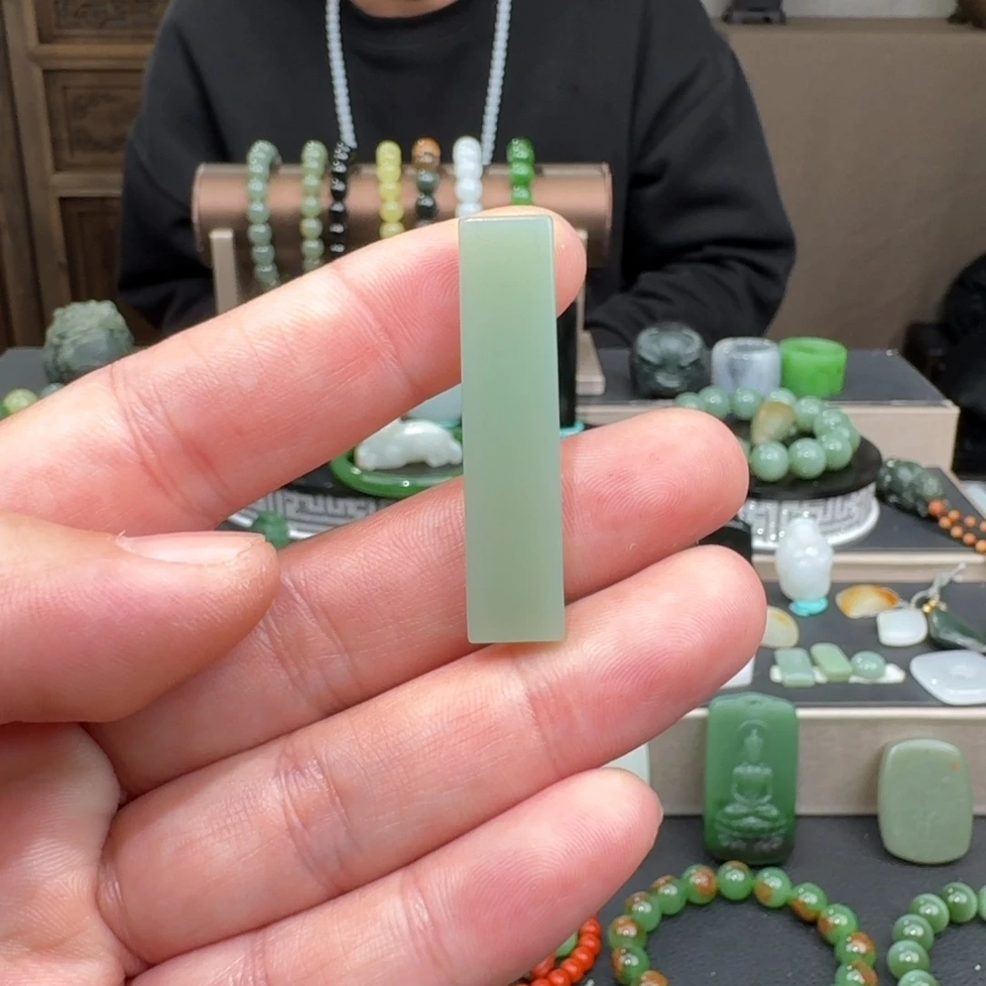 和田玉（碧玉）未镶嵌手链