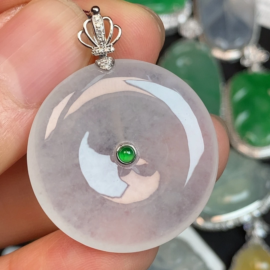 翡翠18K金镶嵌颈饰平安