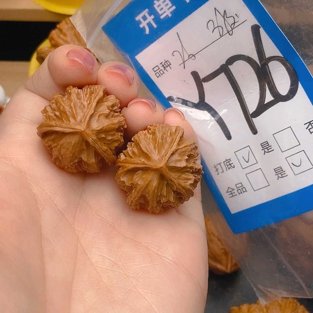 桃核吊坠核桃三棱