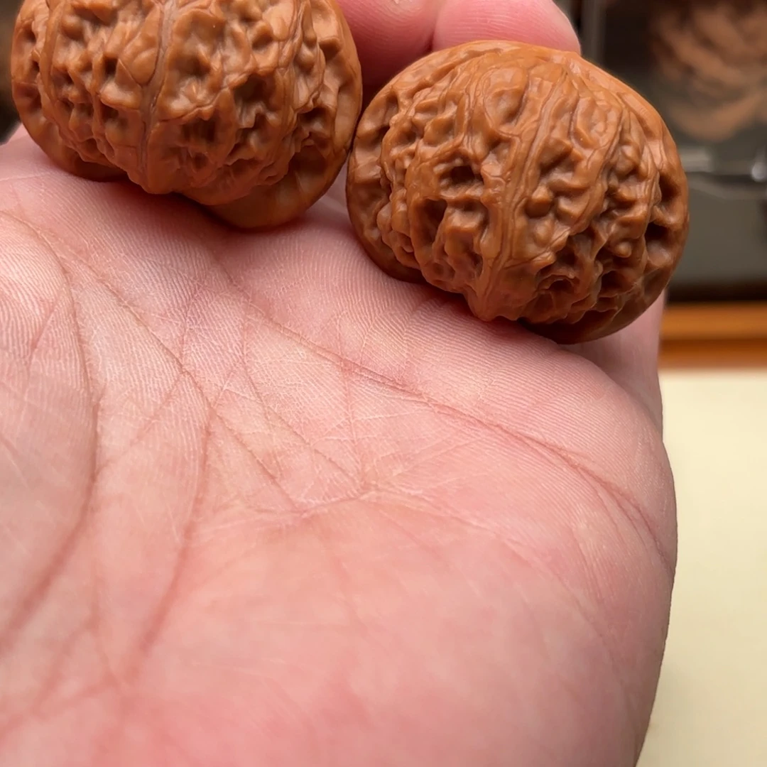 文玩核桃把件宫灯