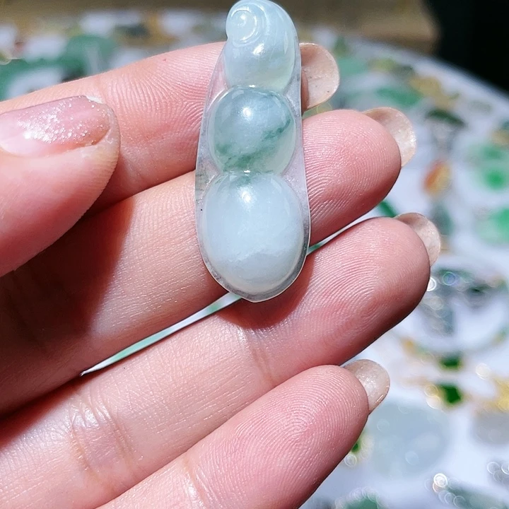 翡翠未镶嵌颈饰天然翡翠