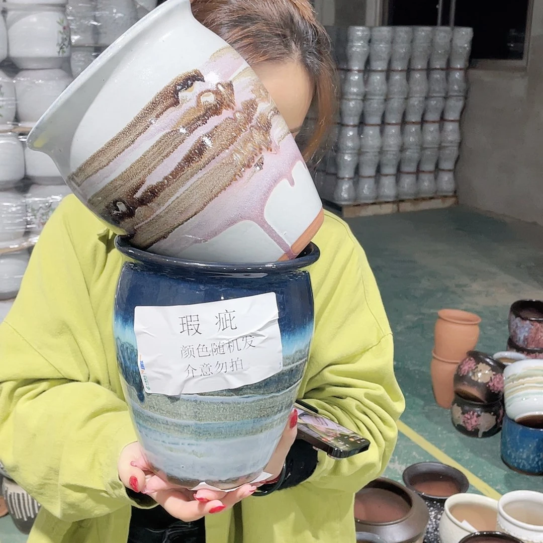 红陶瑕疵高22/18两个