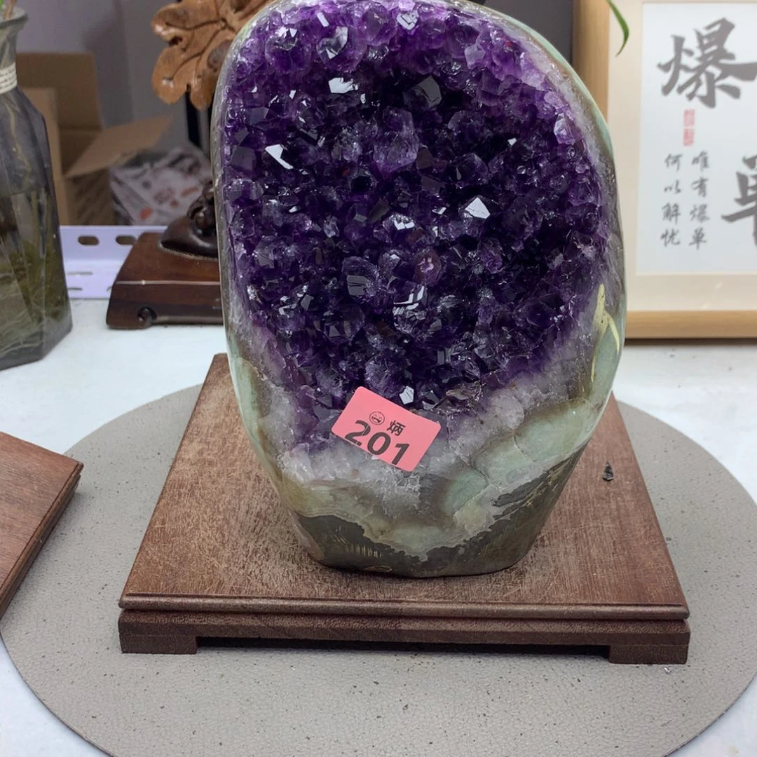 未镶嵌大型摆件（非配饰）水晶