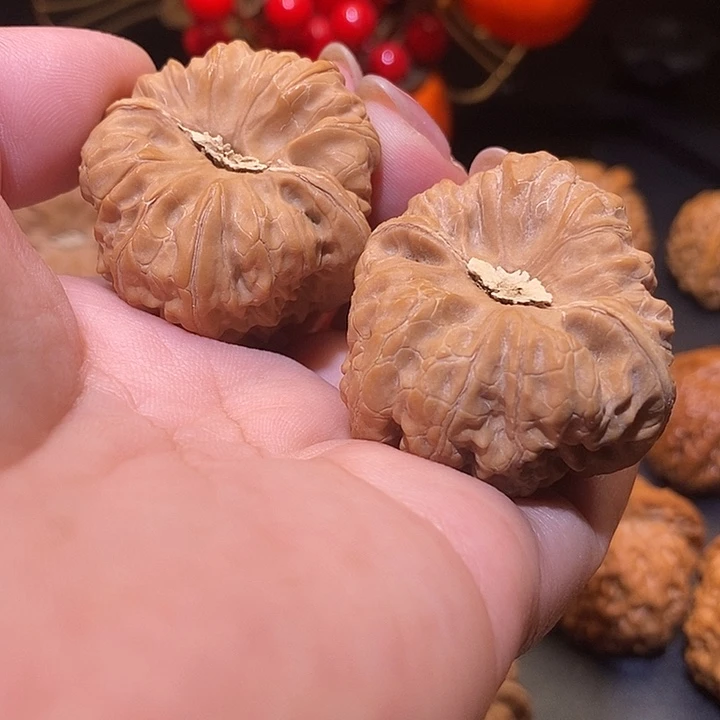 把件文玩核桃三*雪39.5金蟾凹底