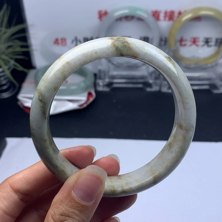 未镶嵌手镯翡翠75