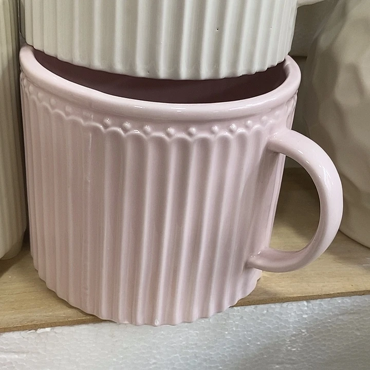 陶盆有孔 瑕疵针孔漏釉介意勿拍外口 17外高15