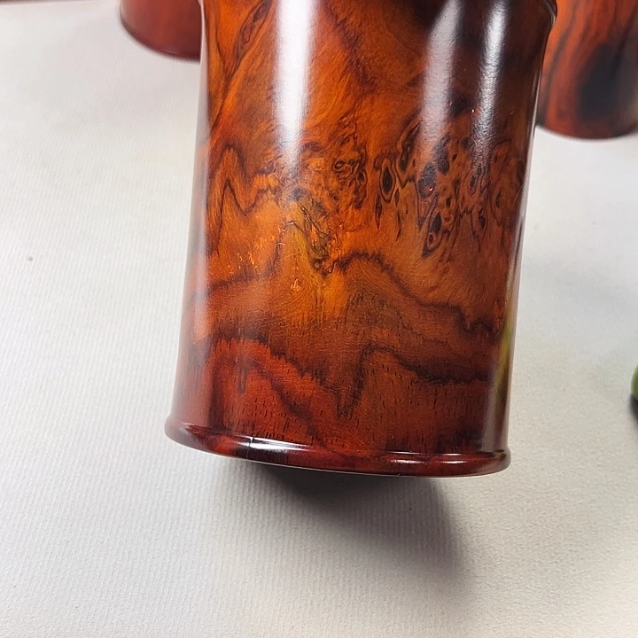 木质用****9老挝大红酸枝笔筒一个