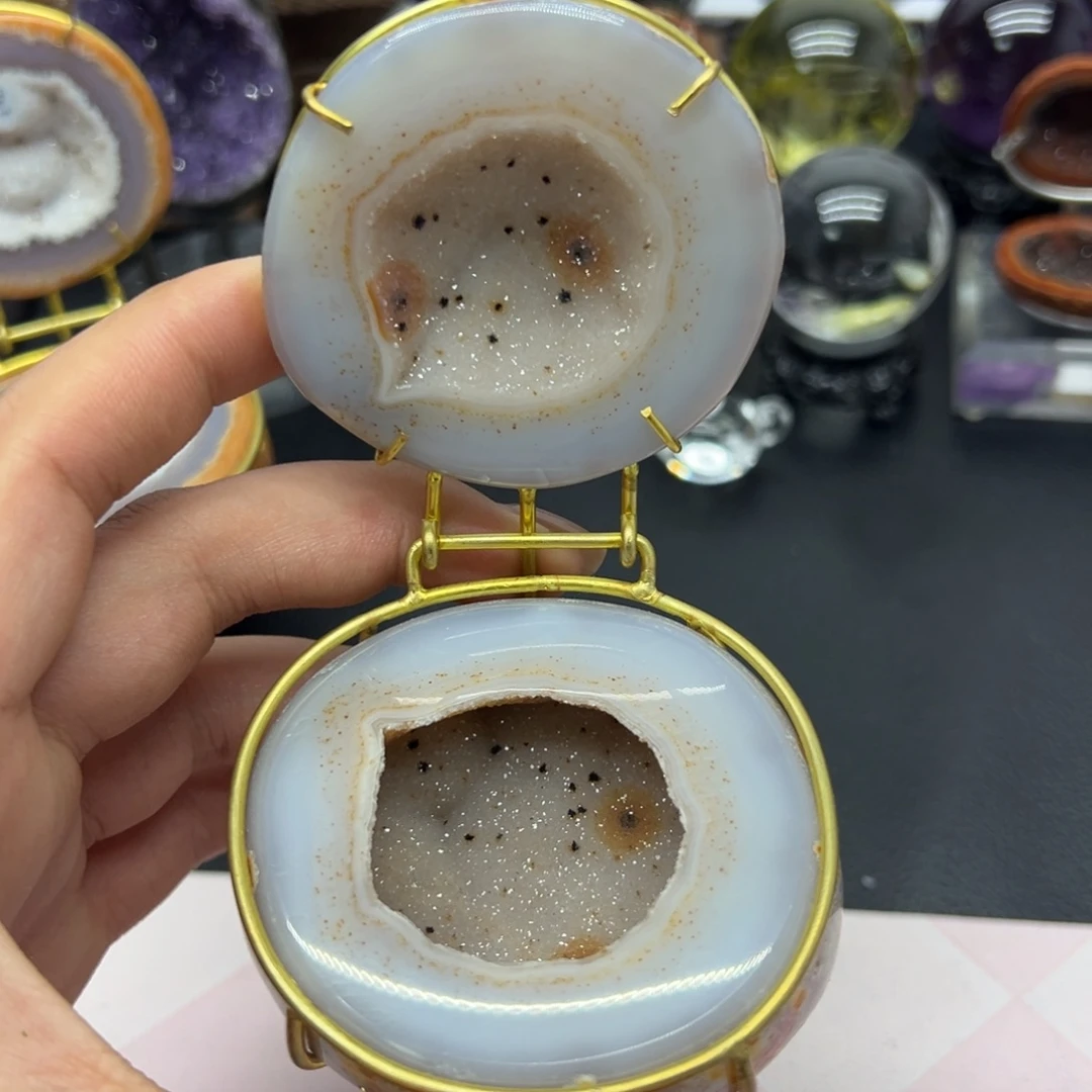 未镶嵌水晶大型摆件（非配饰）
