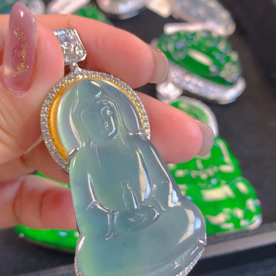 翡翠颈饰银S925镶嵌翡翠