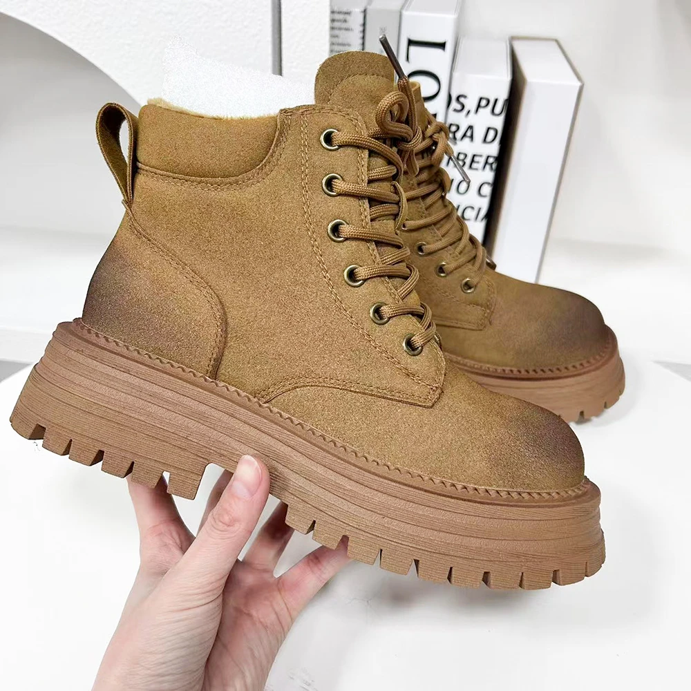 A9869 厚底马丁靴女英伦风短靴爆款百搭2025新款复古机车短筒女靴