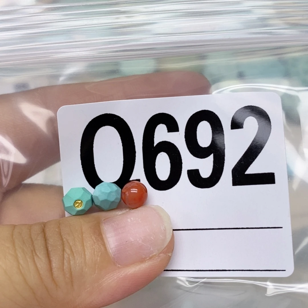 南红玛瑙配饰未镶嵌傻****亲