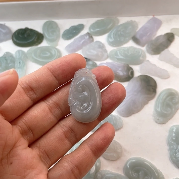 翡翠未镶嵌颈饰天然翡翠