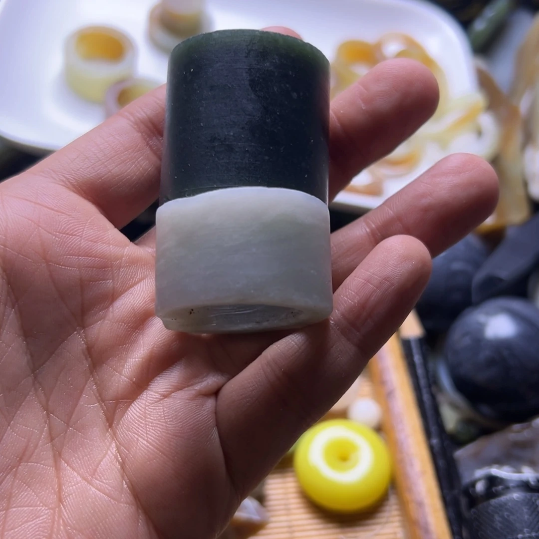 和田玉（糖玉）未镶嵌挂件