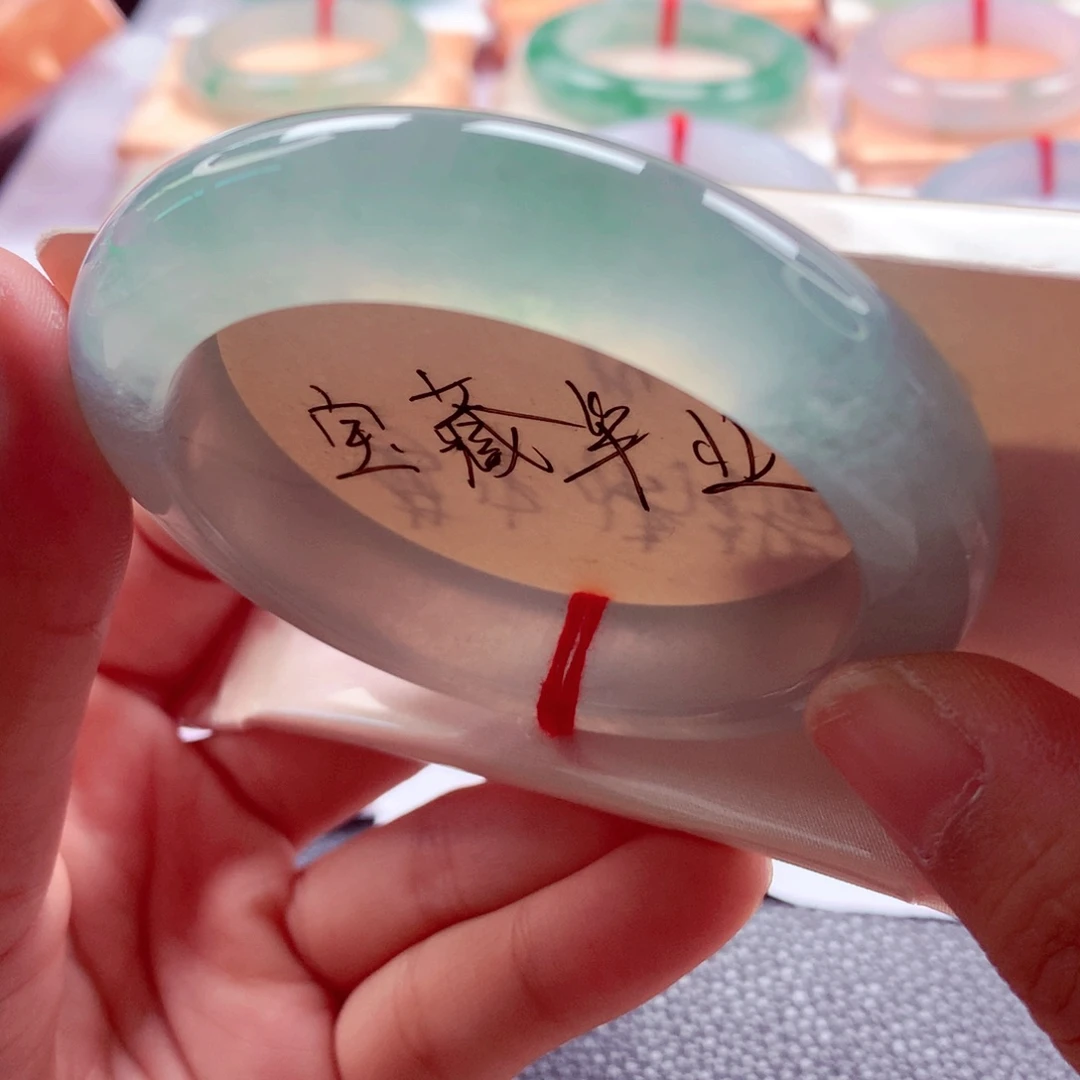 翡翠未镶嵌手镯师妹54.7纯洁无暇高冰蓝晴（11号）