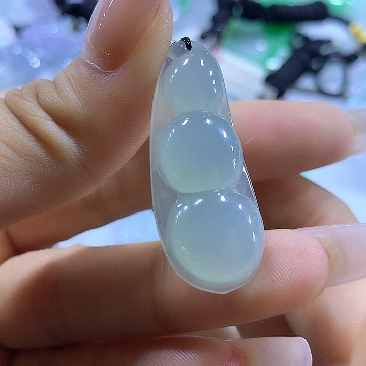 翡翠未镶嵌颈饰天然翡翠A货吊坠