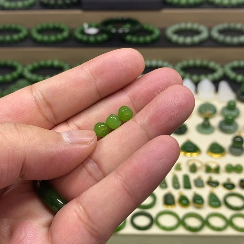 【闪购商品】颈饰未镶嵌和田玉（碧玉）小*