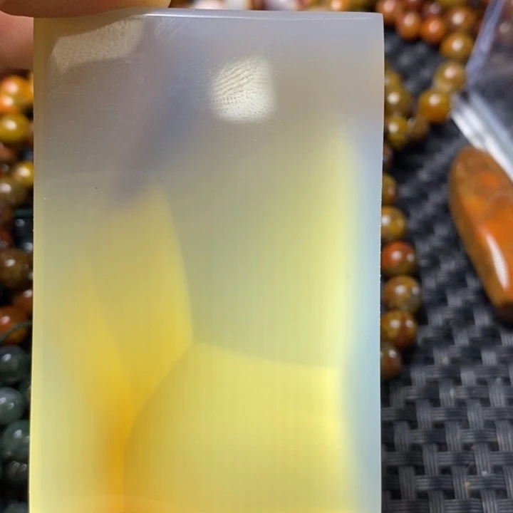 玛瑙/玉髓颈饰未镶嵌庄*云