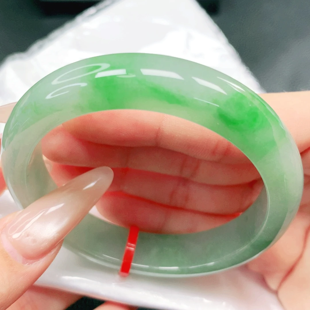 翡翠未镶嵌手镯56