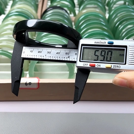 未镶嵌手镯东陵石