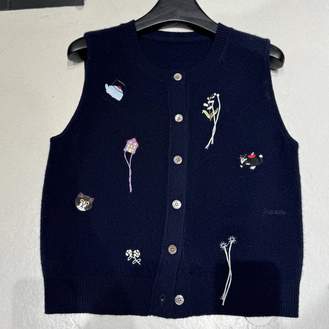 【BAI】秋新款气质百搭立体花朵刺绣针织马甲背心257020