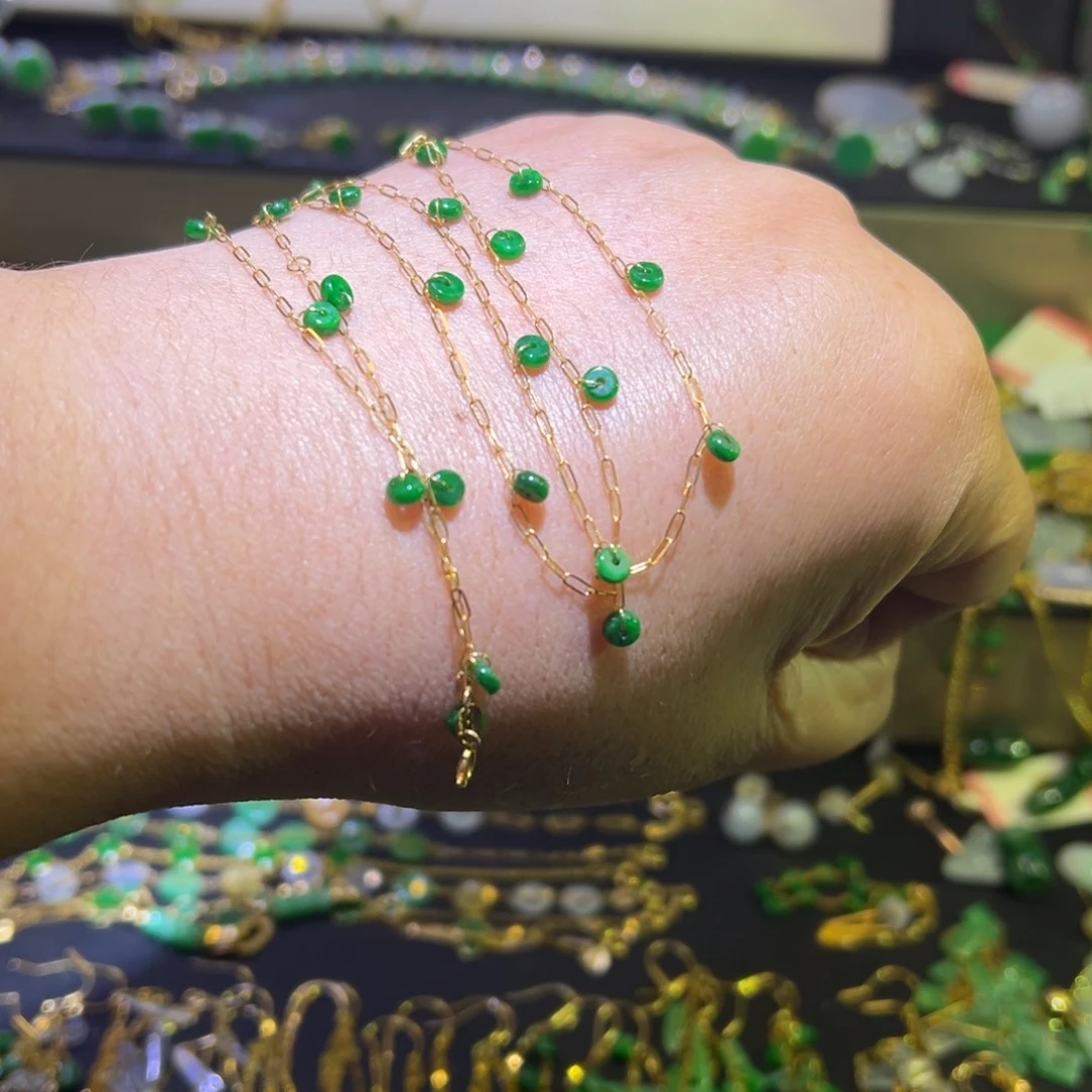 颈饰18K金镶嵌翡翠满天星50c m