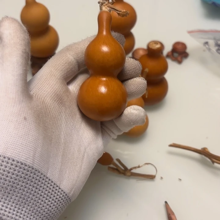 诚***信手捻的小可爱葫芦