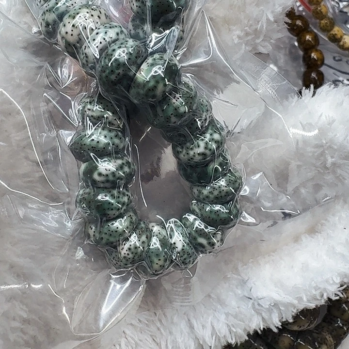 星月菩提手串412高端变态绿星月菩提猪大肠13单圈