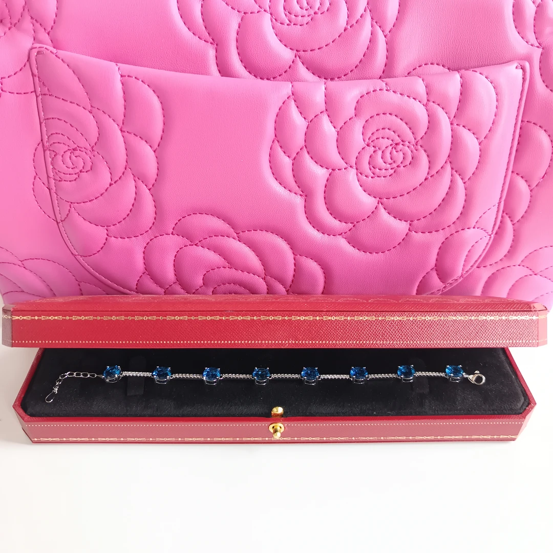 2804手链--收藏级轻奢时尚设计首饰送礼盒