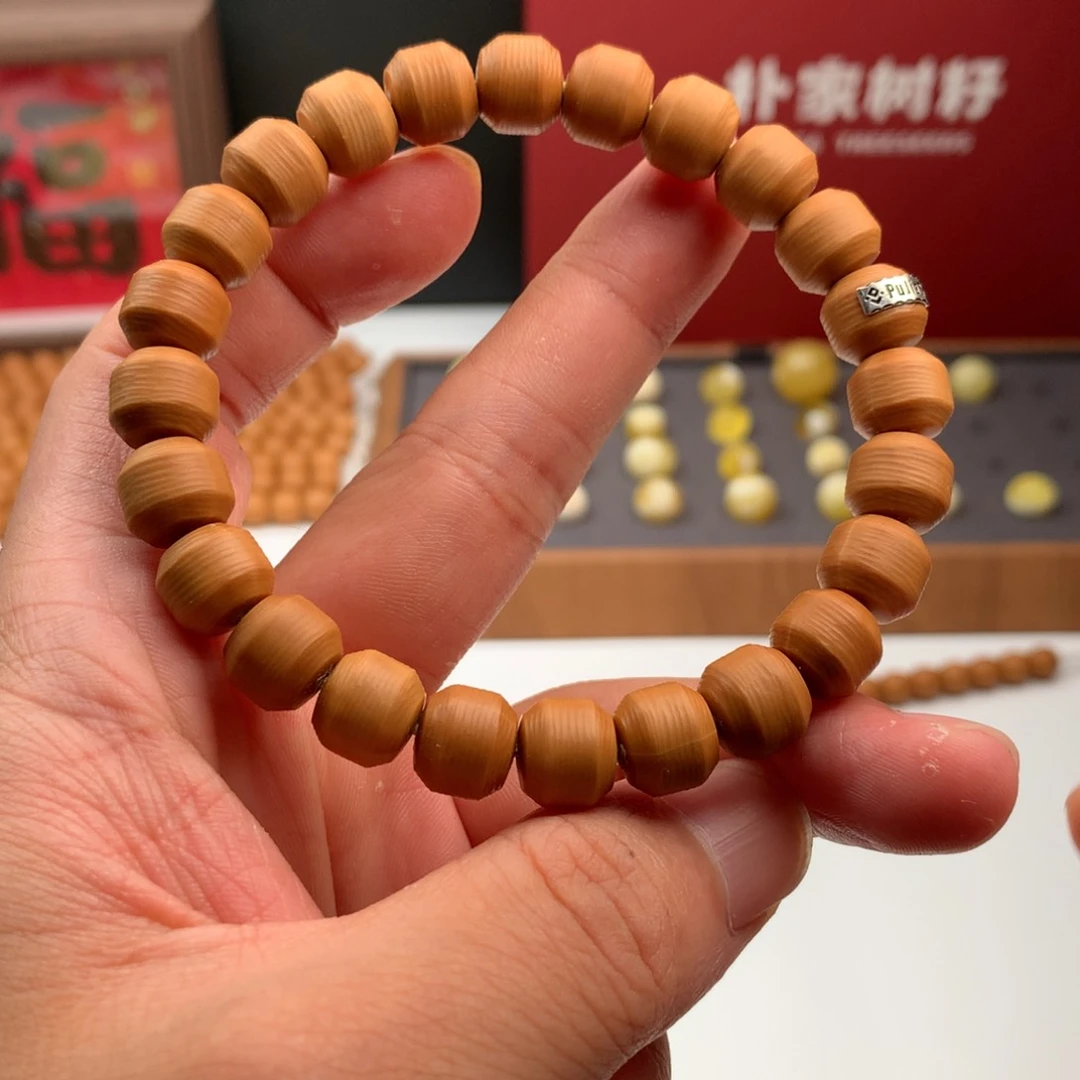 猴头核桃吊坠猴头核桃陶罐粮仓