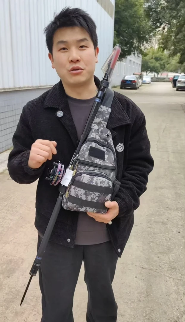 户外路亚钓谷麦钓盘车钓溪流钓滑漂钓多功能斜跨包防水渔具收纳包