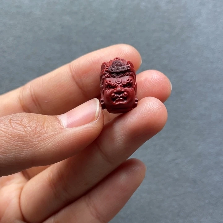 南红玛瑙配饰未镶嵌黄财神
