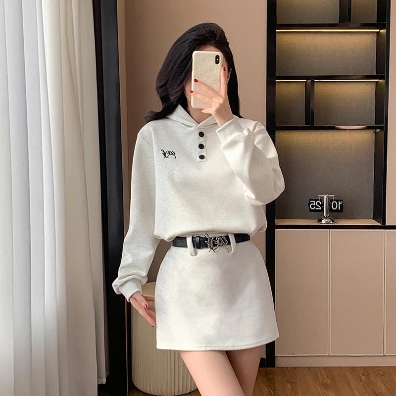 实拍~新款通勤学院风针织连帽卫衣裙女秋