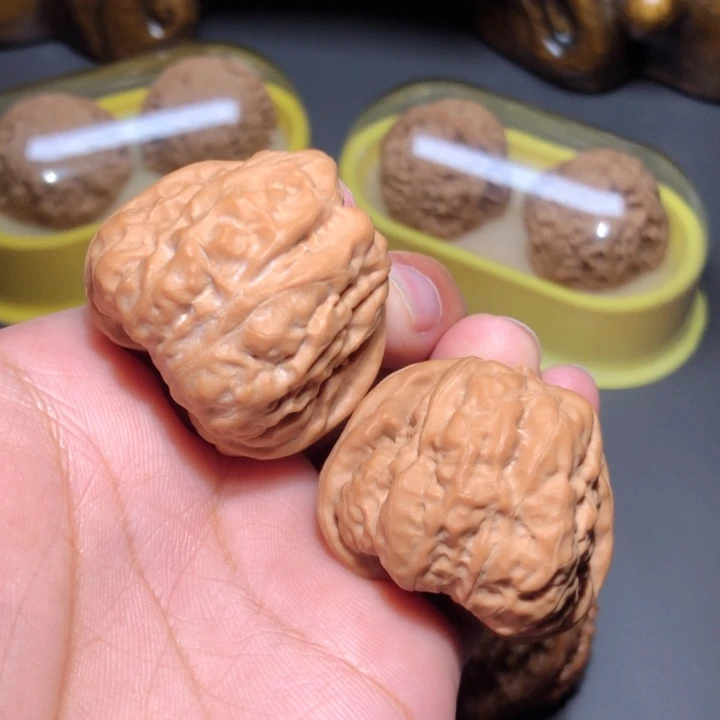 文玩核桃把件38蛤蟆头